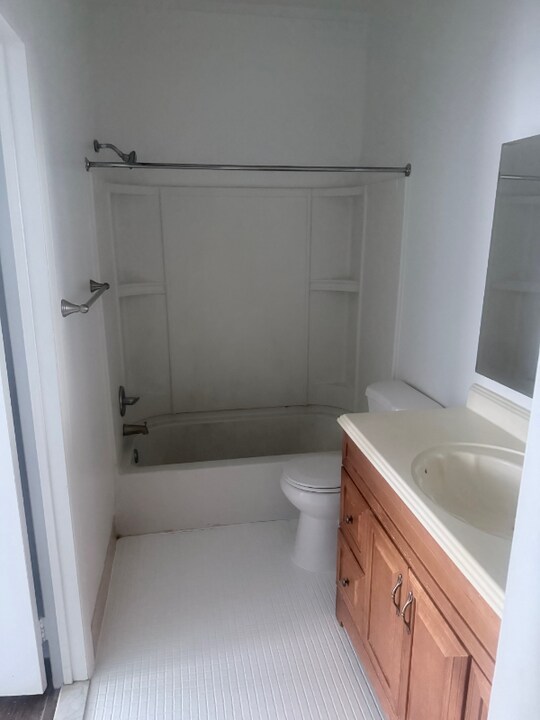 1170 Delsea Dr in Westville, NJ - Foto de edificio