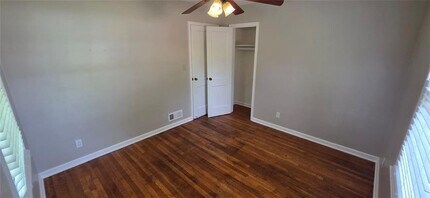 2002 E Camellia Dr in Decatur, GA - Building Photo - Building Photo