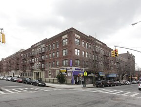 Franklin Court in Brooklyn, NY - Building Photo - Building Photo