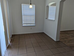 15938 Timber Run Dr in Houston, TX - Foto de edificio - Building Photo