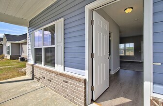 566 Burke Dr in Hinesville, GA - Building Photo - Building Photo