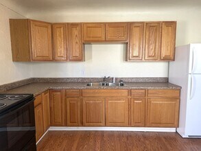 206 Cornell Dr SE in Albuquerque, NM - Building Photo - Building Photo