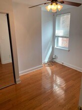 1203 S 4th St, Unit 2 in Philadelphia, PA - Building Photo - Building Photo