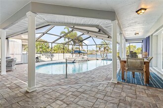 6611 Surfside Blvd in Apollo Beach, FL - Building Photo - Building Photo