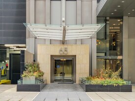 65 E Monroe St in Chicago, IL - Building Photo