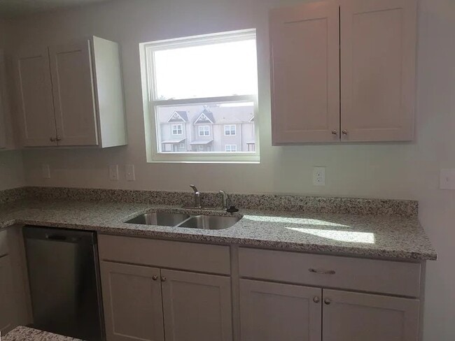 property at 11 Chalet Ct