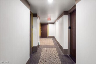 29 Montelago Blvd, Unit 541 in Henderson, NV - Building Photo - Building Photo
