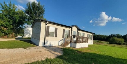 405 Battlebell Rd in Highlands, TX - Building Photo - Building Photo