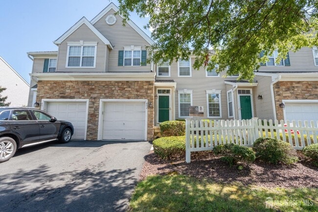 802 Yarrow Cir in South Brunswick, NJ - Building Photo - Building Photo