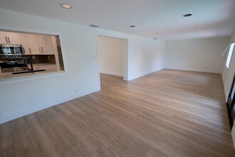 6341 NE 22nd Ave in Fort Lauderdale, FL - Building Photo - Building Photo