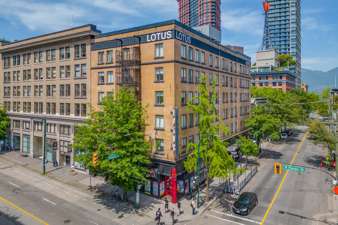 Alma @ Gastown Vancouver in Vancouver, BC - Building Photo