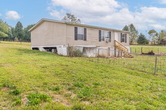 20 Conner-Hogan Ln in Scottsville, KY - Building Photo - Building Photo