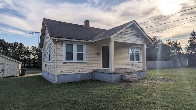 property at 904 E Locust St