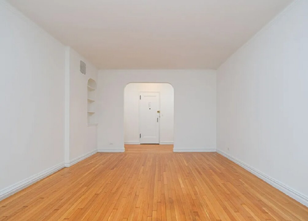 15 Oliver St in Brooklyn, NY - Building Photo