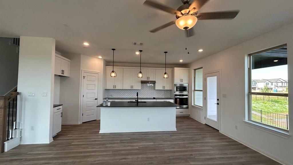 2725 Woodall Dr in Cedar Park, TX - Foto de edificio