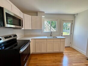 10 Morgan Park in Clinton, CT - Building Photo - Building Photo