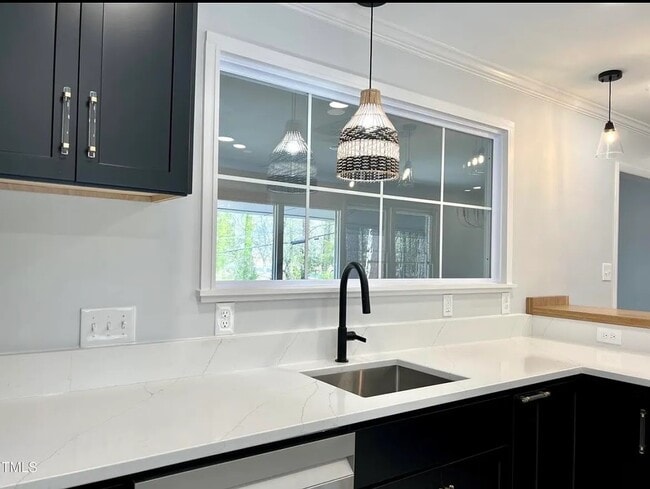 1300 Leclair St in Chapel Hill, NC - Building Photo - Building Photo