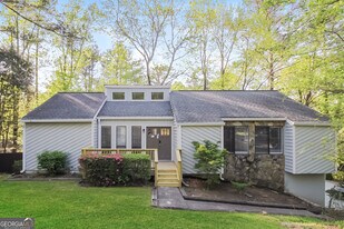 3980 Rock Mill Pkwy in Marietta, GA - Building Photo