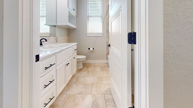 13 Misty Morning Ln in Elgin, OK - Building Photo - Building Photo