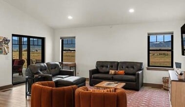 132 Sky View Dr in Ennis, MT - Building Photo - Building Photo