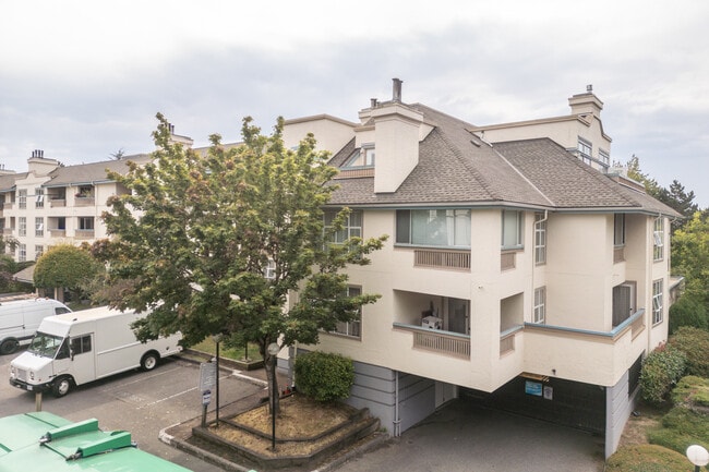 7540 Minoru Blvd