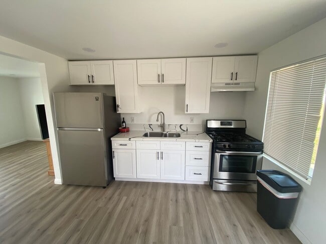 property at 717 S Brown St