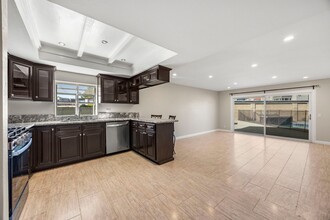 7312 Spruce Cir in La Palma, CA - Building Photo - Building Photo