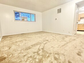 265 E 8880 S in Sandy, UT - Building Photo - Building Photo