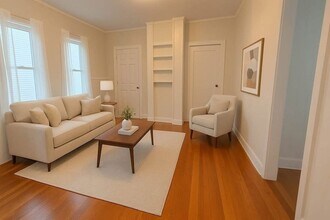 80 Carroll St, Unit 2 in Chelsea, MA - Building Photo - Building Photo