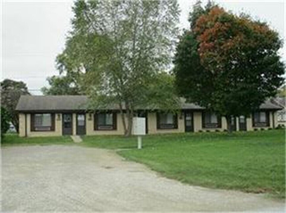 800 Main St in Van Meter, IA - Building Photo