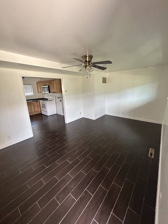 181 E 1000 N, Unit #7 in Logan, UT - Foto de edificio