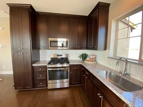 476 E Sorrel Pl in Mountain House, CA - Building Photo - Building Photo