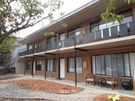 12341 33rd Ave NE in Seattle, WA - Building Photo