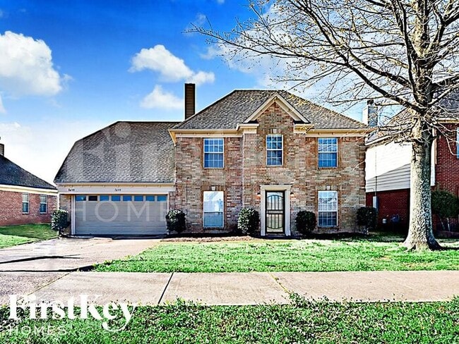 property at 7699 Parkmont Dr