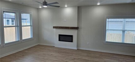 5910 SW Coywolf St in Bentonville, AR - Building Photo - Building Photo