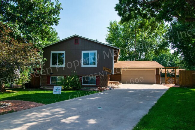 property at 2500 Bradbury Ct