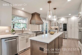 6865 S Locust Ct in Centennial, CO - Building Photo - Building Photo