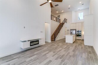 137 Claire Dr in Roanoke, TX - Building Photo - Building Photo