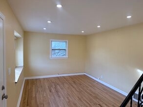 21 Bellport Pl in Garfield, NJ - Building Photo - Building Photo