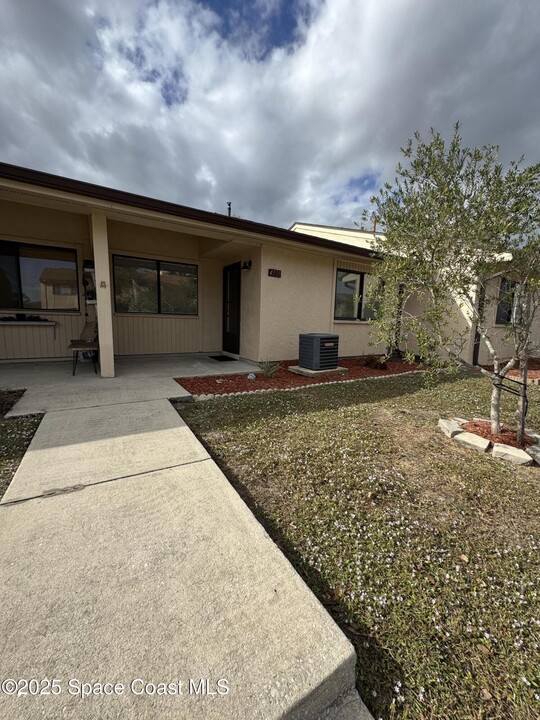 4775 Sisson Rd in Titusville, FL - Building Photo