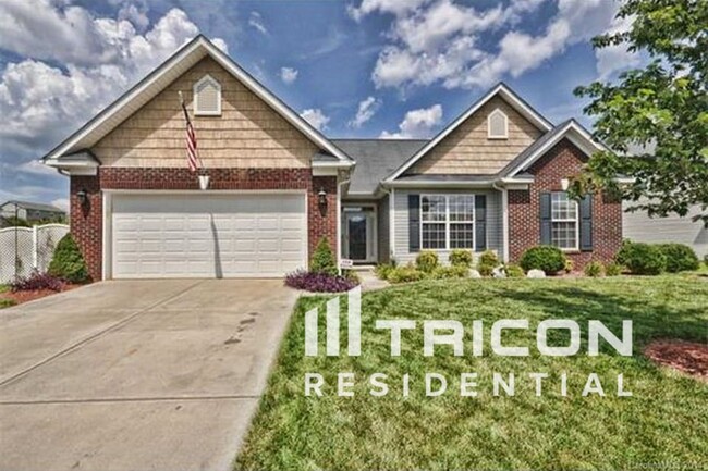 property at 3058 Clover Rd NW
