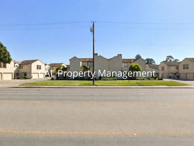 property at 2362 N Main St