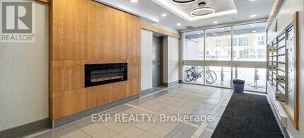 258B Sunview St in Waterloo, ON - Building Photo - Building Photo
