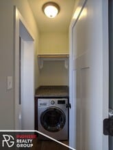 512 W Arlington Pl, Unit 4 in Chicago, IL - Foto de edificio - Building Photo