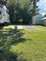 7945 U.S. Rte 1 in Vero Beach, FL - Building Photo