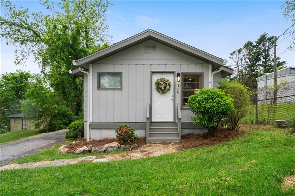 130 Carlyle St NW in Norcross, GA - Building Photo