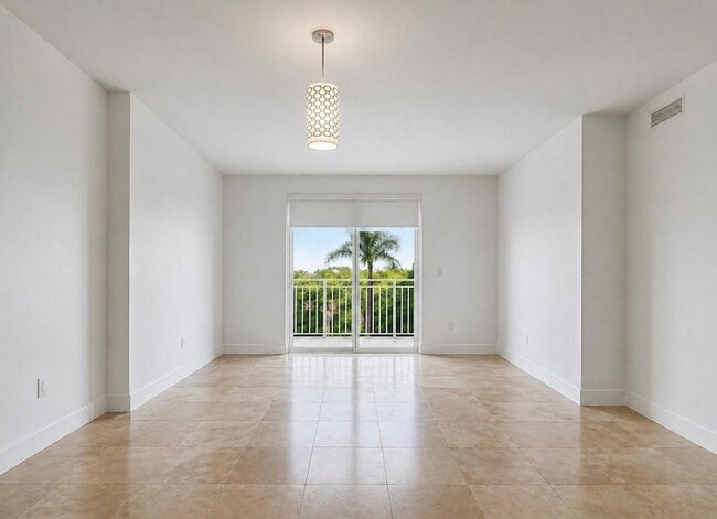 7266 SW 88th St, Unit A303 in Miami, FL - Building Photo - Building Photo
