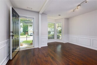 306 Burdock Trce in Woodstock, GA - Building Photo - Building Photo