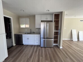 1557 Southwood Dr in San Luis Obispo, CA - Building Photo - Building Photo