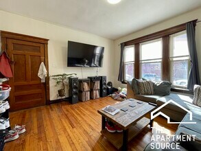 3320 W Altgeld St, Unit 1 in Chicago, IL - Building Photo - Building Photo